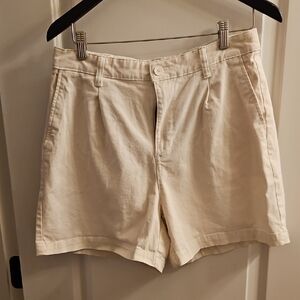 Banana Republic| Cream Pleated Chino Shorts| W Sz. 10| Summer, Preppy, Old Money
